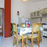 Apartamento Meri Savar